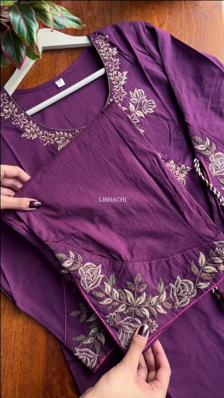 Burgundy Embellished Cotton Blend Straight Suit Set With Dupatta - Image 3