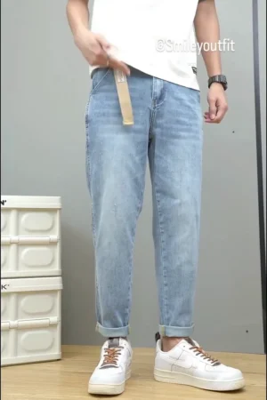 Men’s Light Blue Slim-Fit Casual Denim Jeans ✨