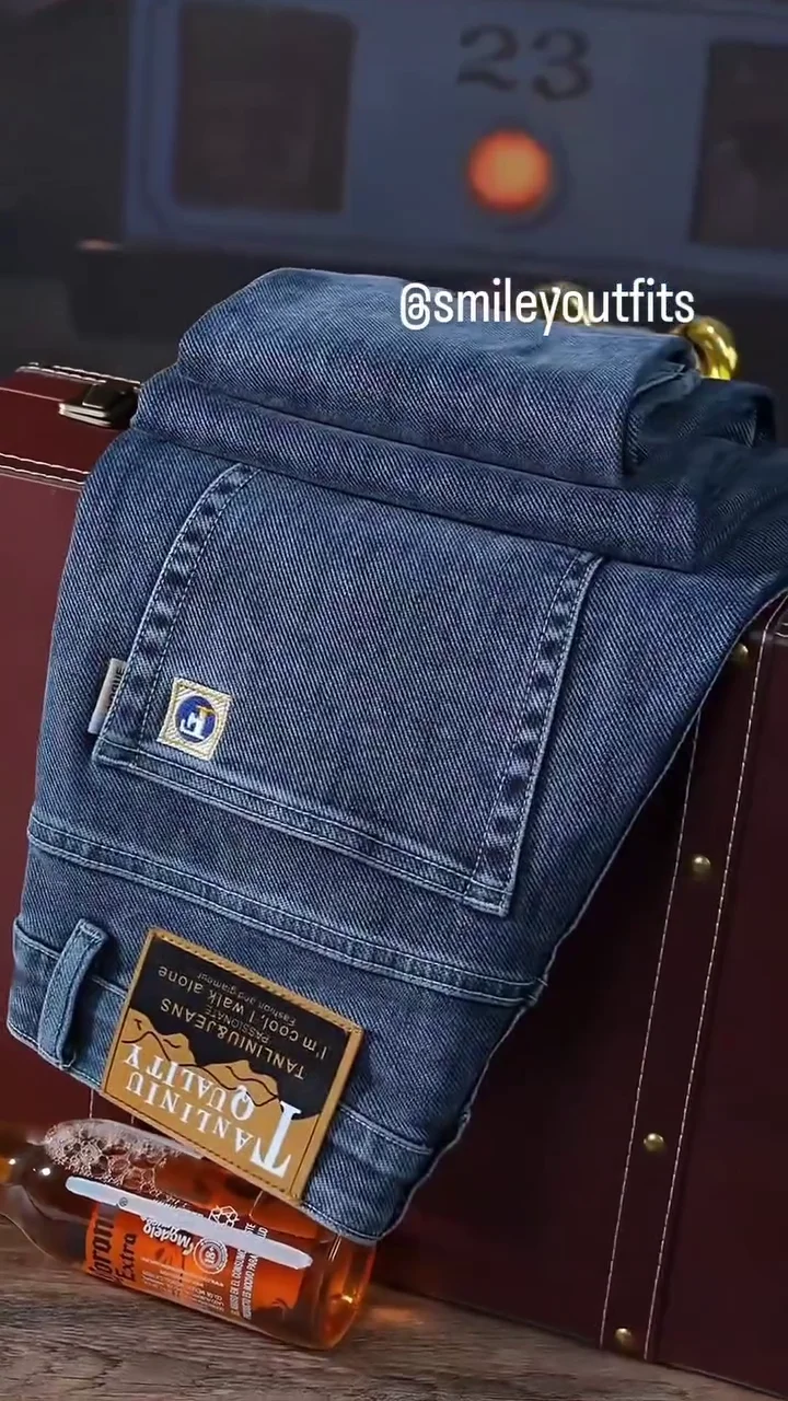 Men’s Blue Slim-Fit Casual Denim Jeans ★