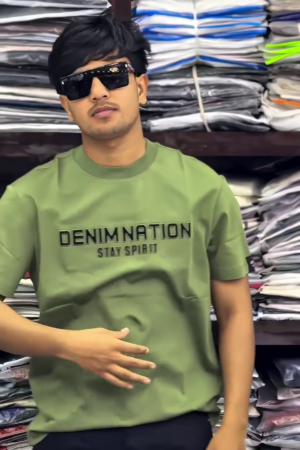 Destination Graphic Oversized T-Shirt ✨